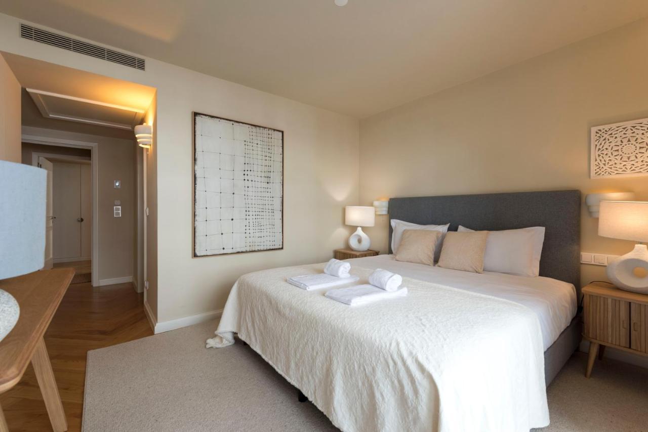 Emporium Deluxe 3Br Apartment W/ Private Parking By Lovelystay Porto Exterior photo