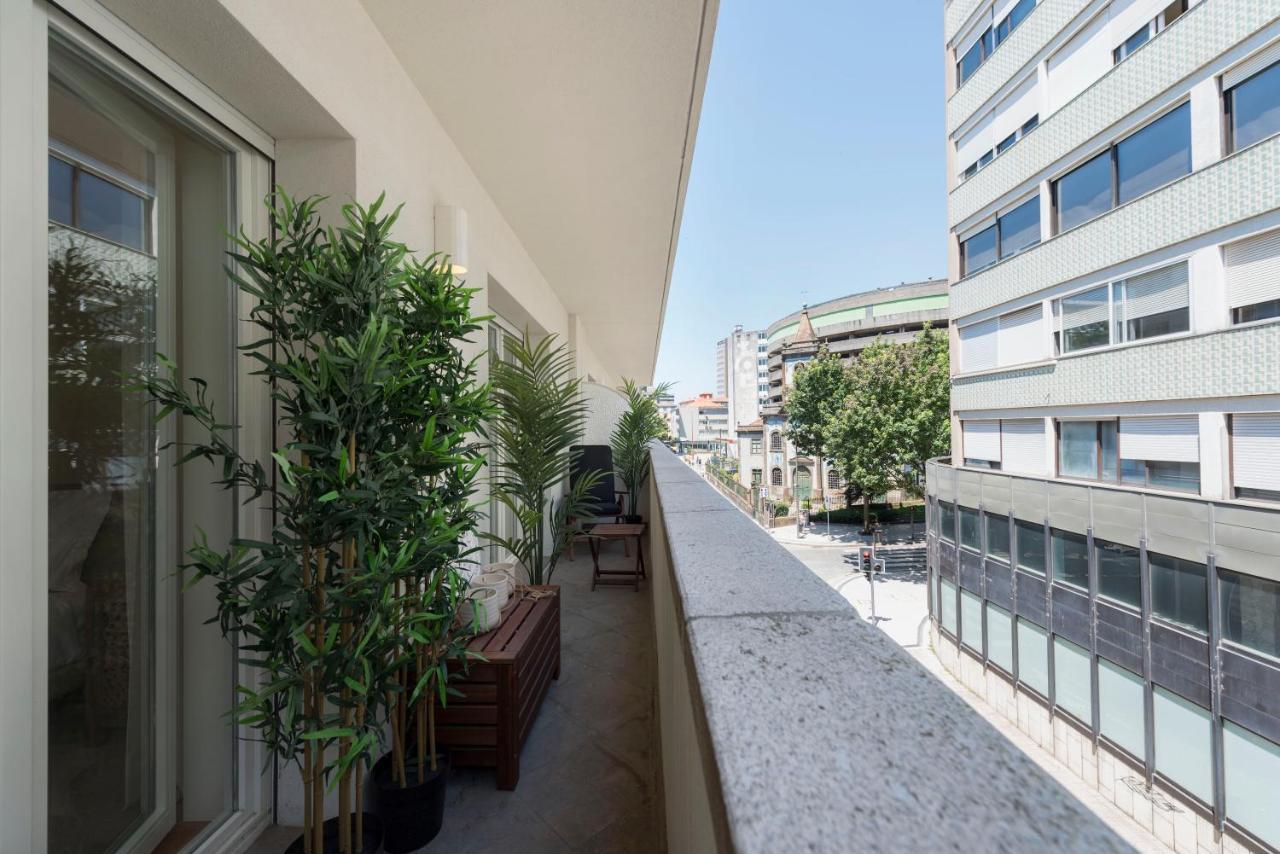 Emporium Deluxe 3Br Apartment W/ Private Parking By Lovelystay Porto Exterior photo